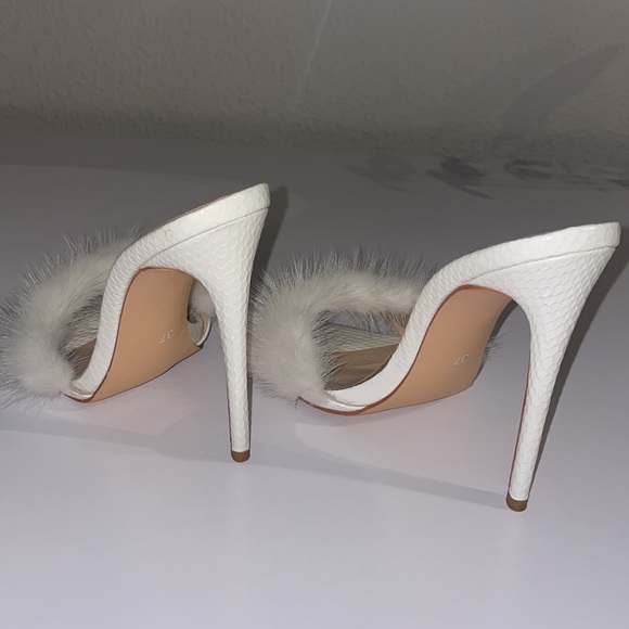 Clueless Slip-on Heels - Picture 5 of 6